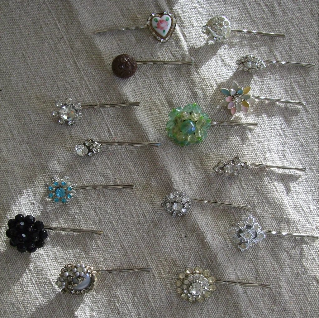 Vintage Bling Hair Pins Made these with bits of bling I've… Flickr