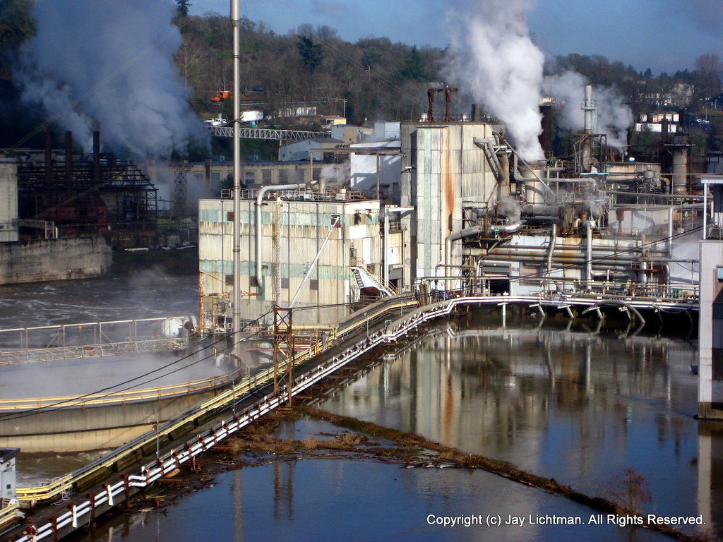 Blue Heron Paper Mill Oregon City, Oregon jaylichtman Flickr