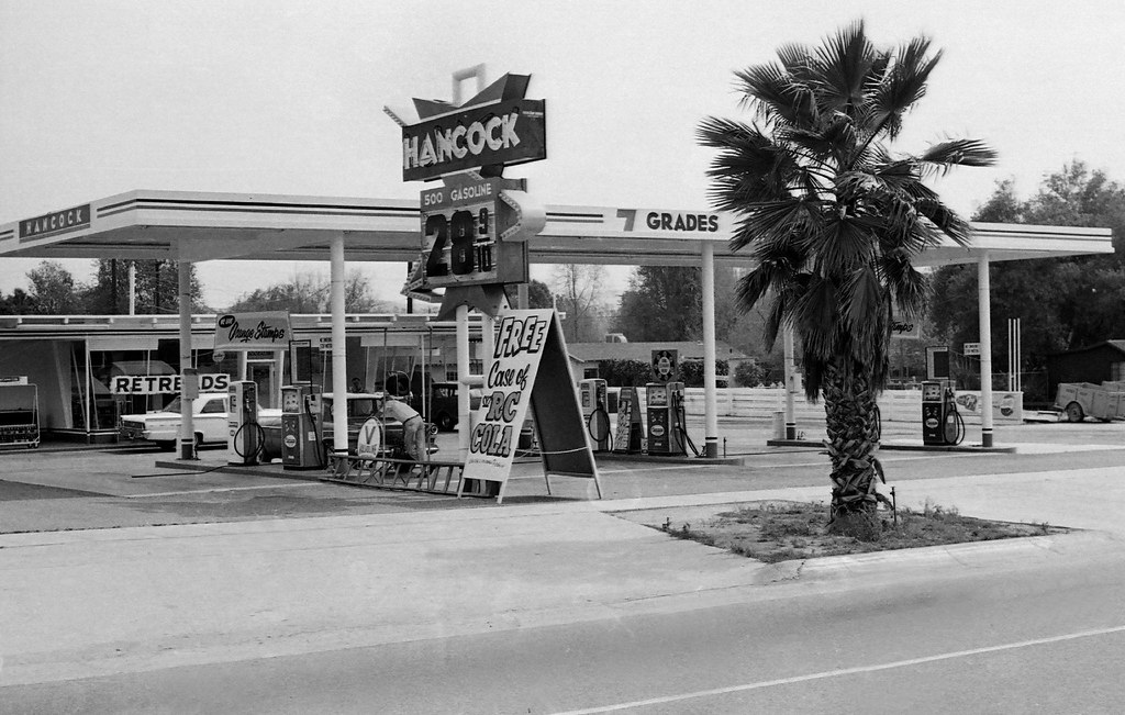 Gas at 28.9 Circa 1965 Nice price at this Hancock station … Flickr