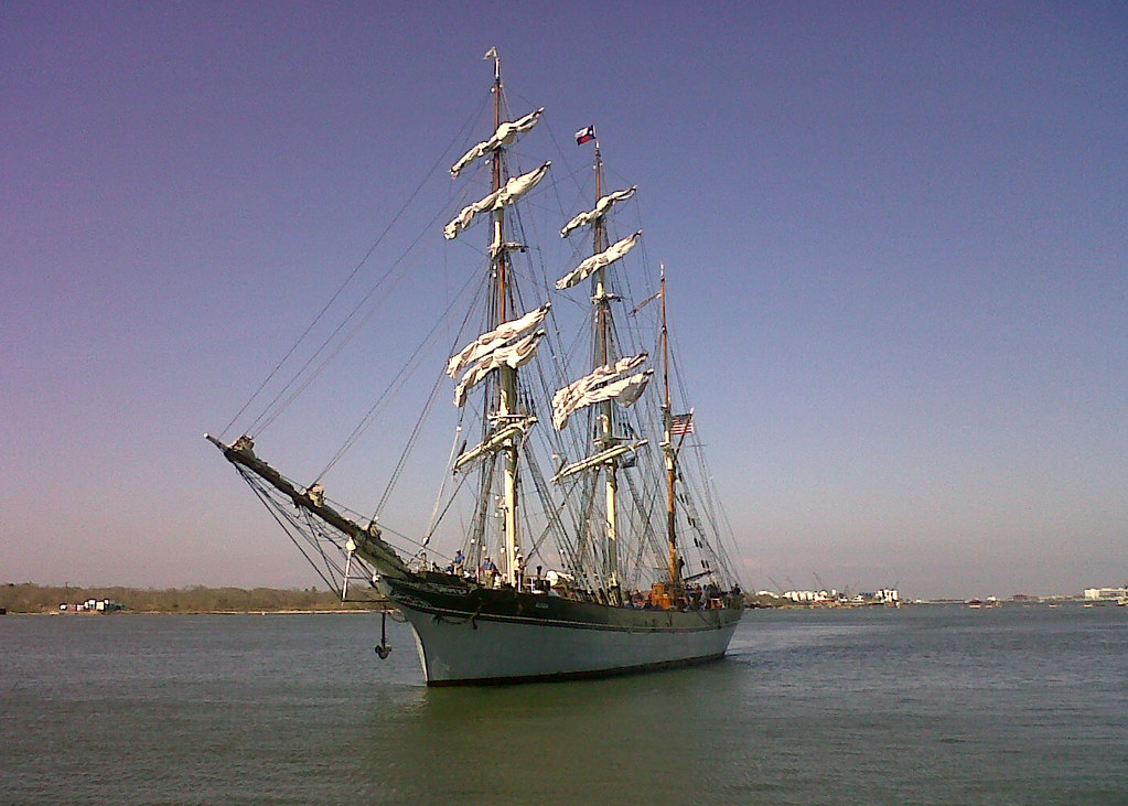 1877 Tall Ship Elissa 1877 Tall Ship ELissa arriving at Pi… Flickr