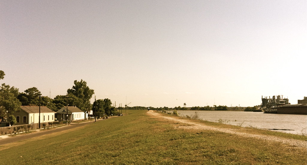 St Claude Ave New Orleans LA This is the canal at St Cla… Flickr