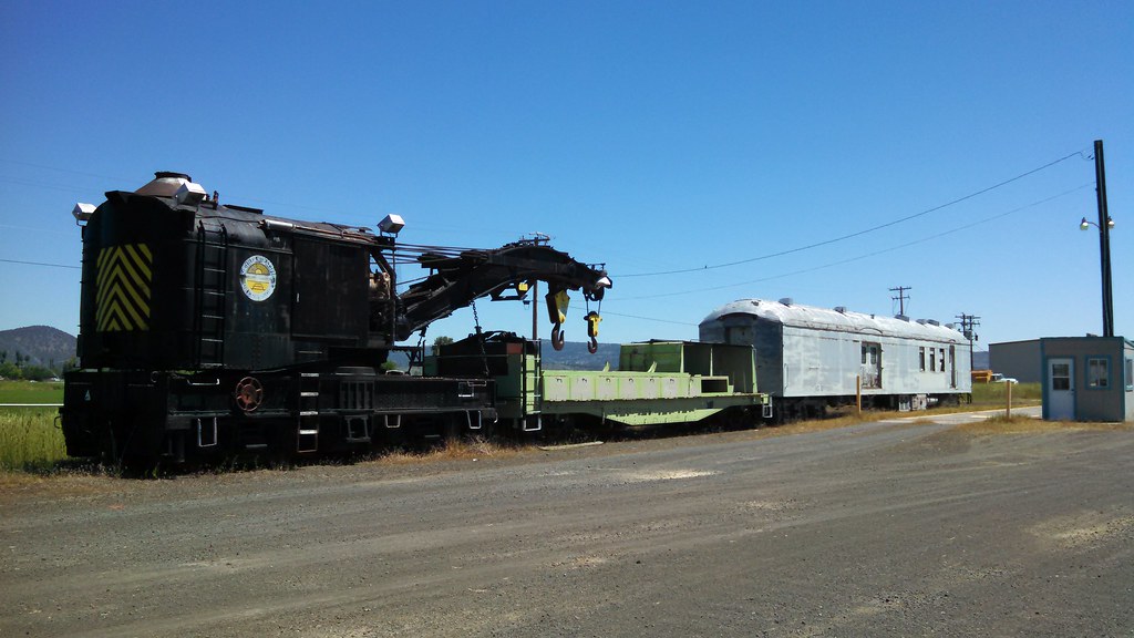 Merrill Oregon Trains Crane and support cars stored at Mer… Flickr
