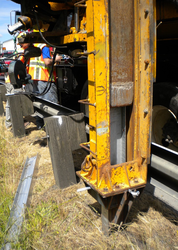 Guard rail post The contractor is doing all the work he ca… Flickr