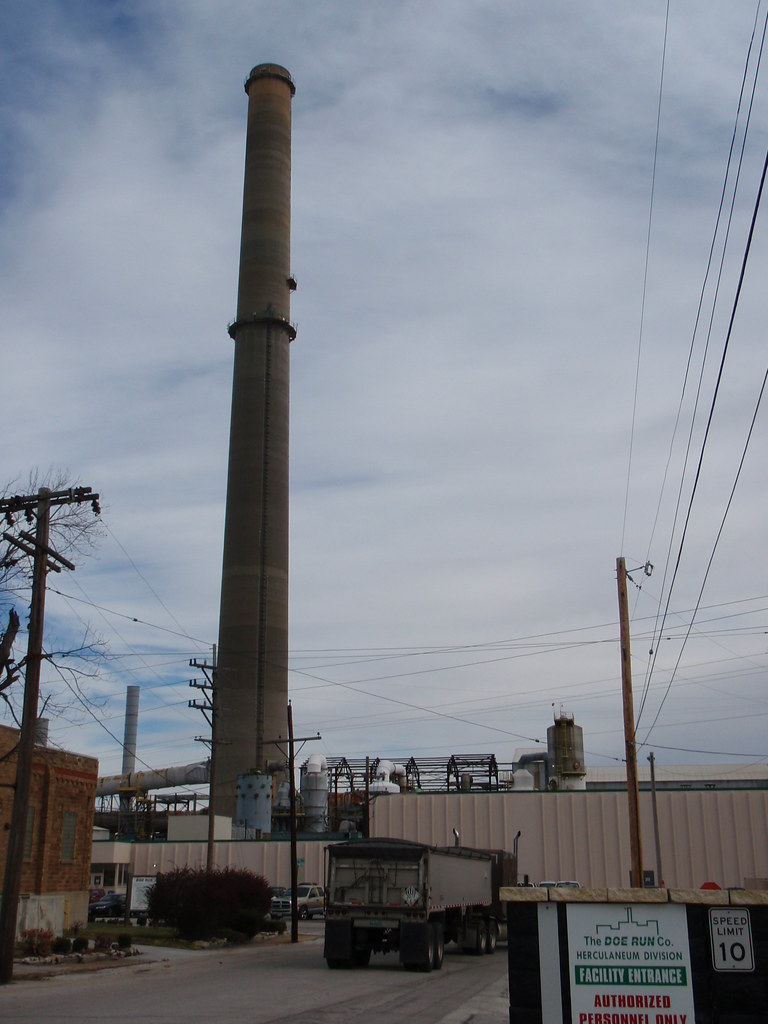Doe Run Lead Smelter Herculaneum, MO_PB250290 WampaOne Flickr