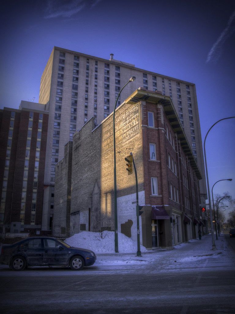 Hargrave and Cumberland Hargrave and Cumberland, Winnipeg,… Flickr