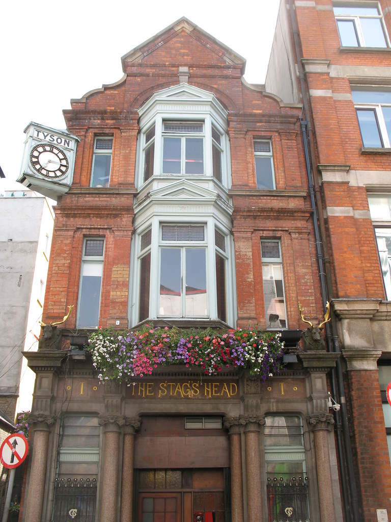 Dublin The Stag's Head Pub The Stag's Head is a celebrate… Flickr