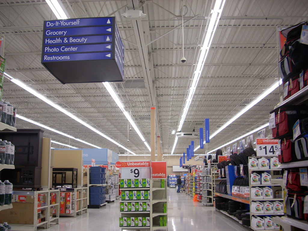 WalMart Supercenter interior WalMart Supercenter 1759 (… Flickr