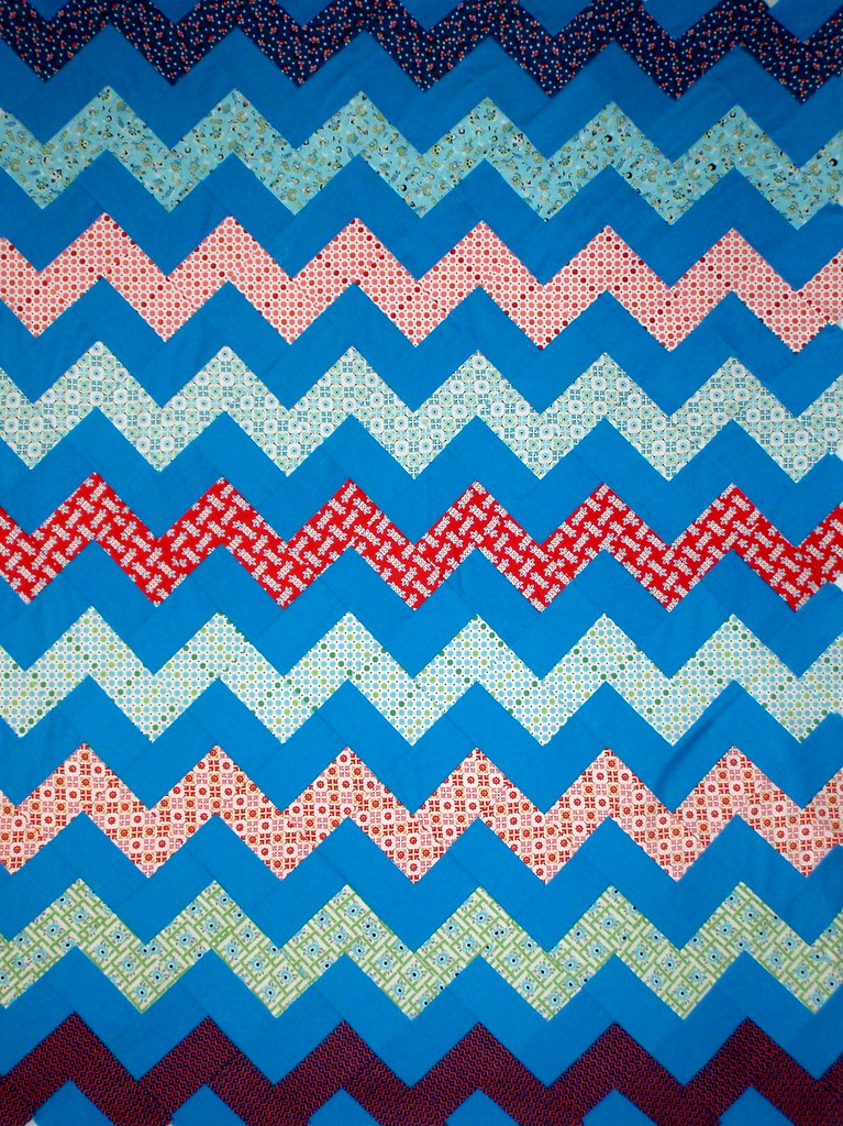DS Zig Zag Quilt I rearranged the prints alternating cool … Flickr
