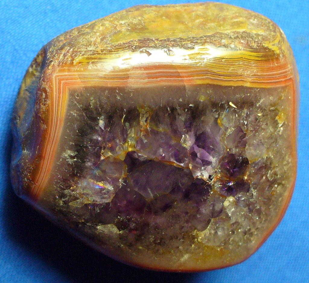Lake Superior Agate w/Amethyst Hand polished Lake Superior… Flickr