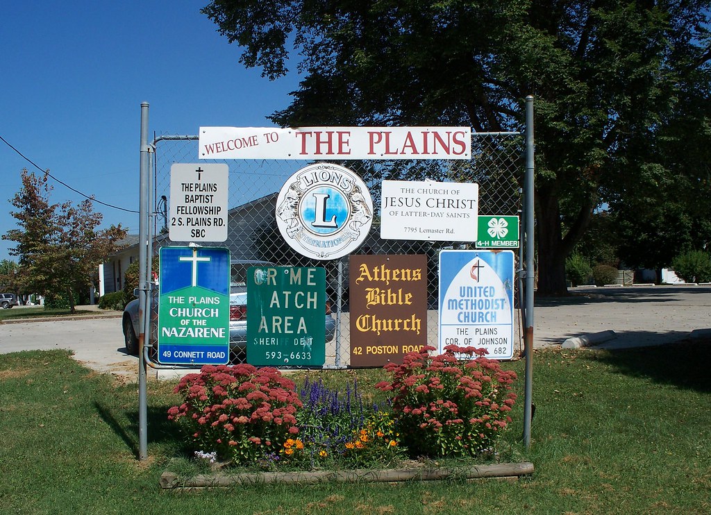 OH The Plains Entrance Entrance to The Plains, Ohio. Flickr