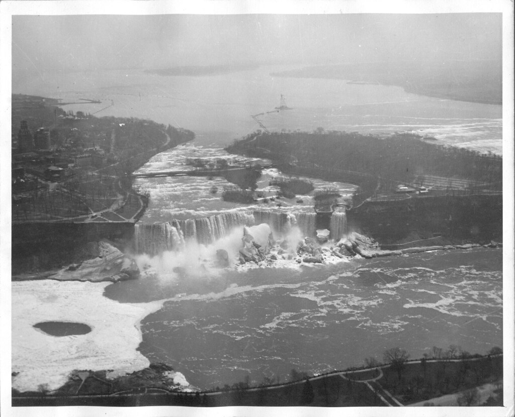 The American Falls at Niagara Falls. Last picture in the p… Flickr