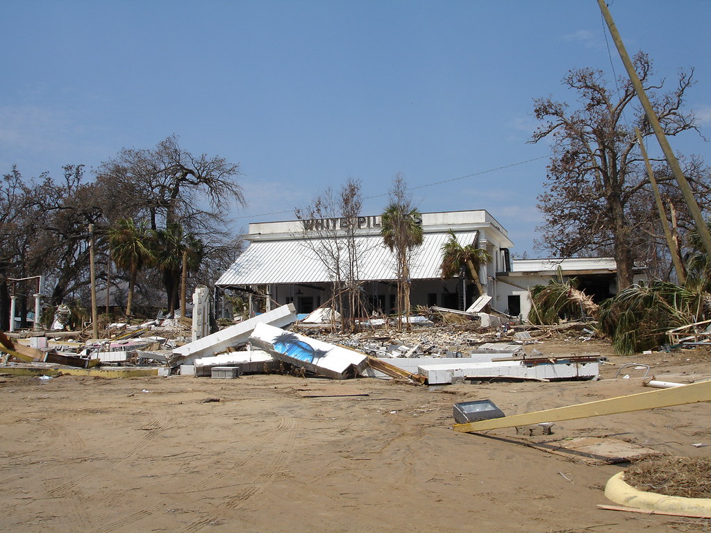 Hurricane Katrina Biloxi White Pillars Our trip to the… Flickr