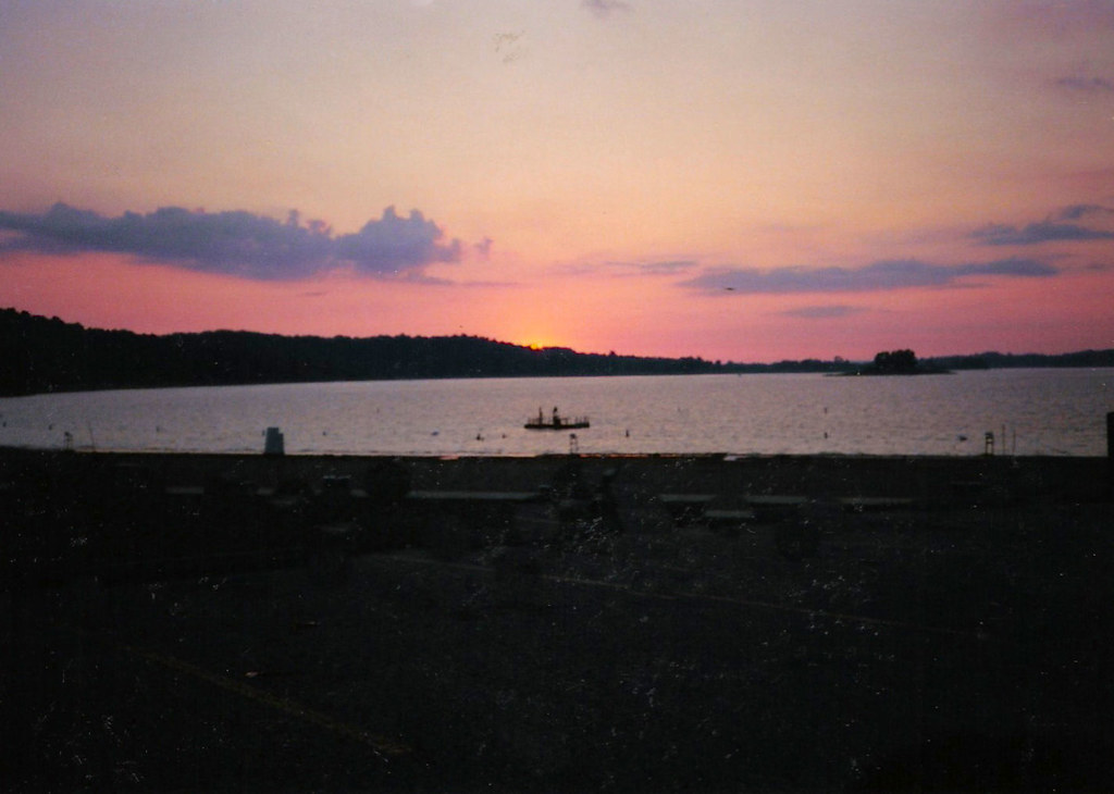 Lake Monroe Sunset Lake Monroe, near Bloomington, Indiana.… Cindy