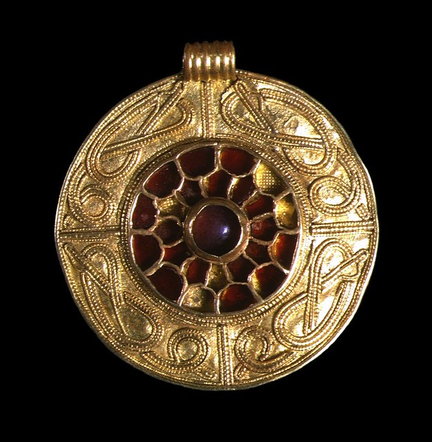 Gold Pendant Gold AngloSaxon pendant from the St Mary's f… Flickr