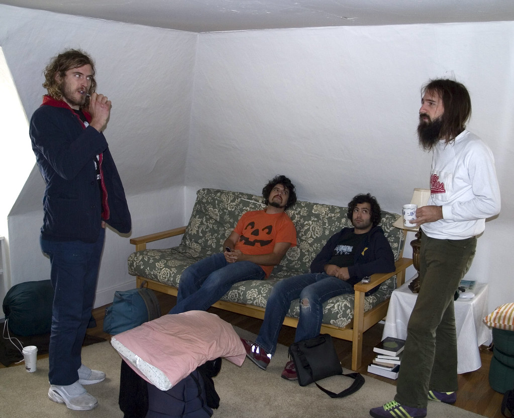 hella on the futon Zach, Jon, Dan, Spencer. Photo by John.… Lily Gicker Flickr