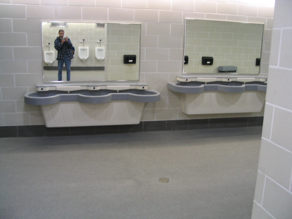 IMG_1192 The cleanest and fanciest purely public bathroom … Flickr