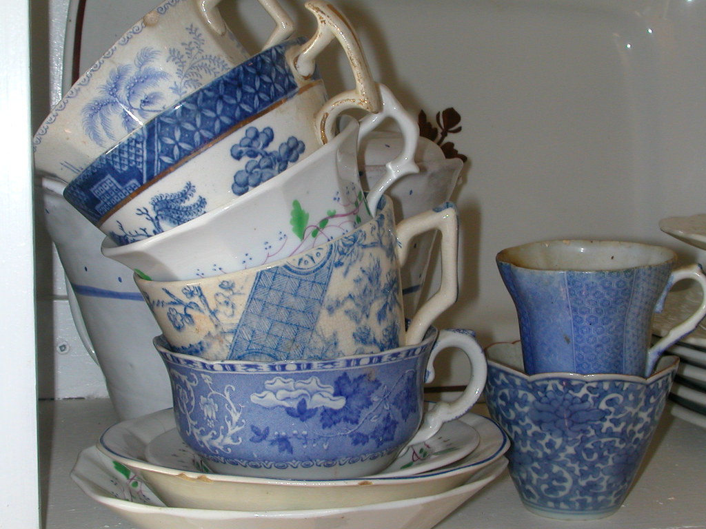 Blue and white I like old blue and white crockery. The mor… Flickr