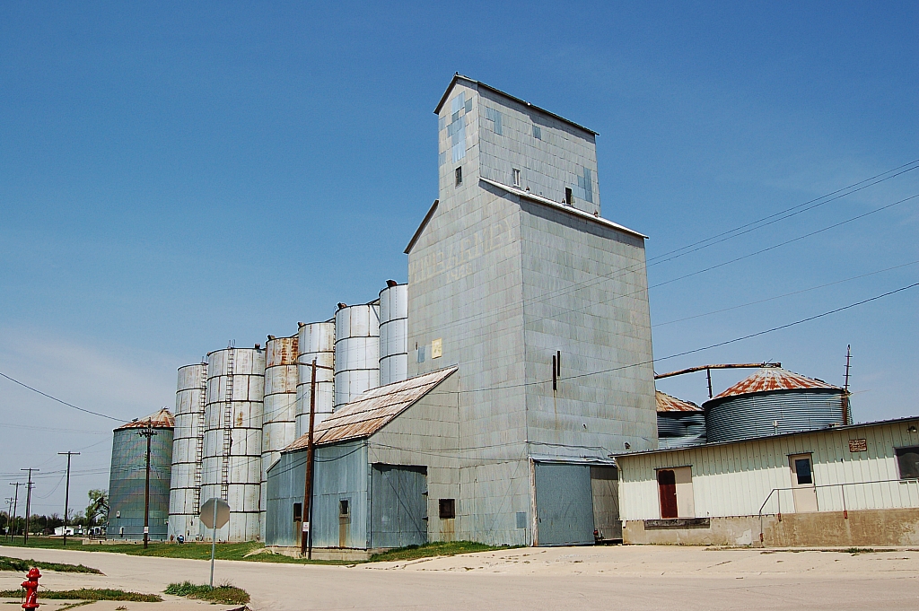 DeWitt, Nebraska Elevator DeWitt, Nebraska, home of the "V… Flickr