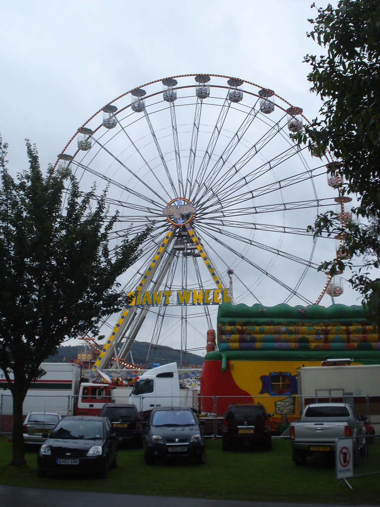 Caerphilly The Big Cheese (99) Clive Noble Flickr