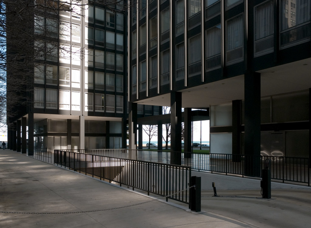 Flickriver Photoset '860 880 Lake Shore Drive Apartments' by faasdant