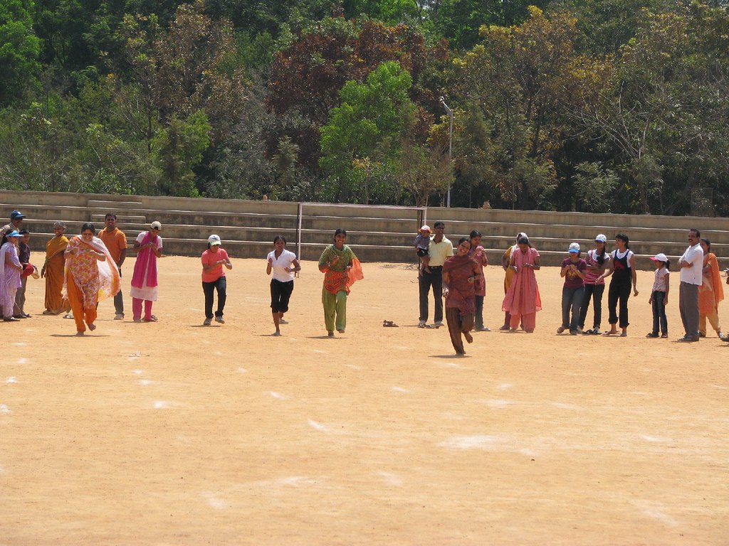 Ladies needle and thread race yuvavedike_kar Flickr