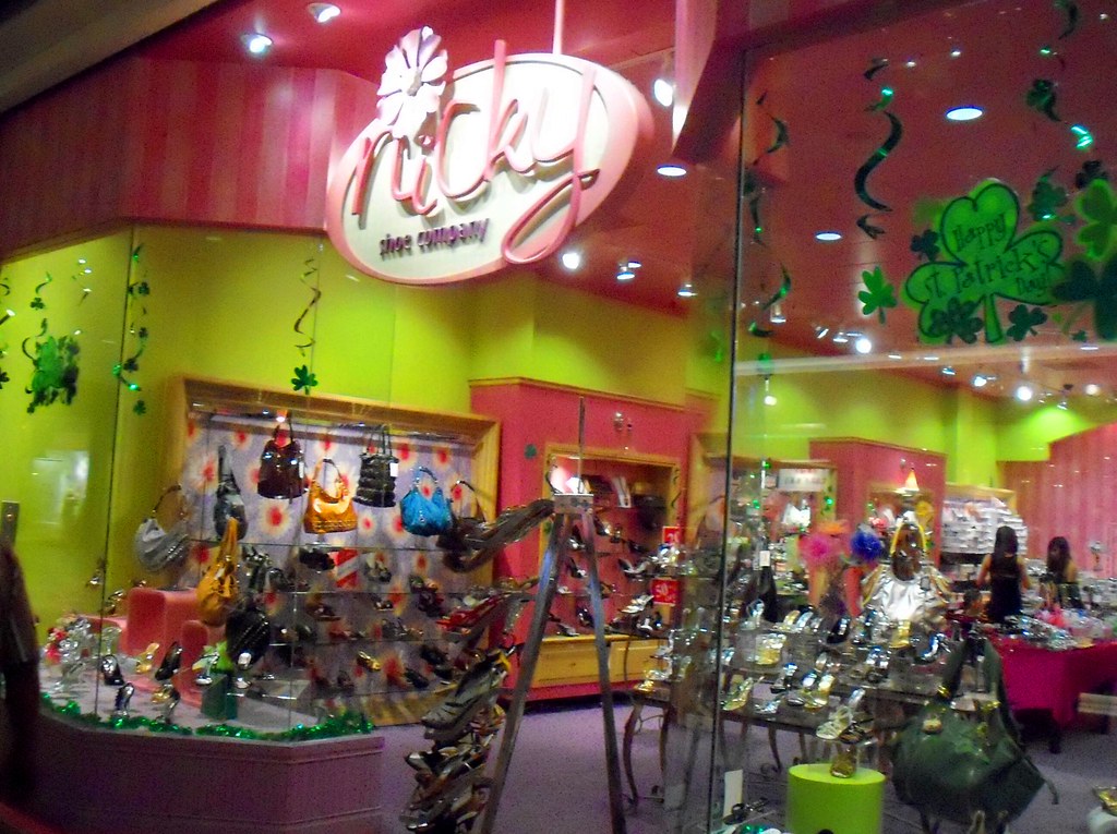 Nicky Shoe Company Pearlridge Shopping Center kalihikahuna74