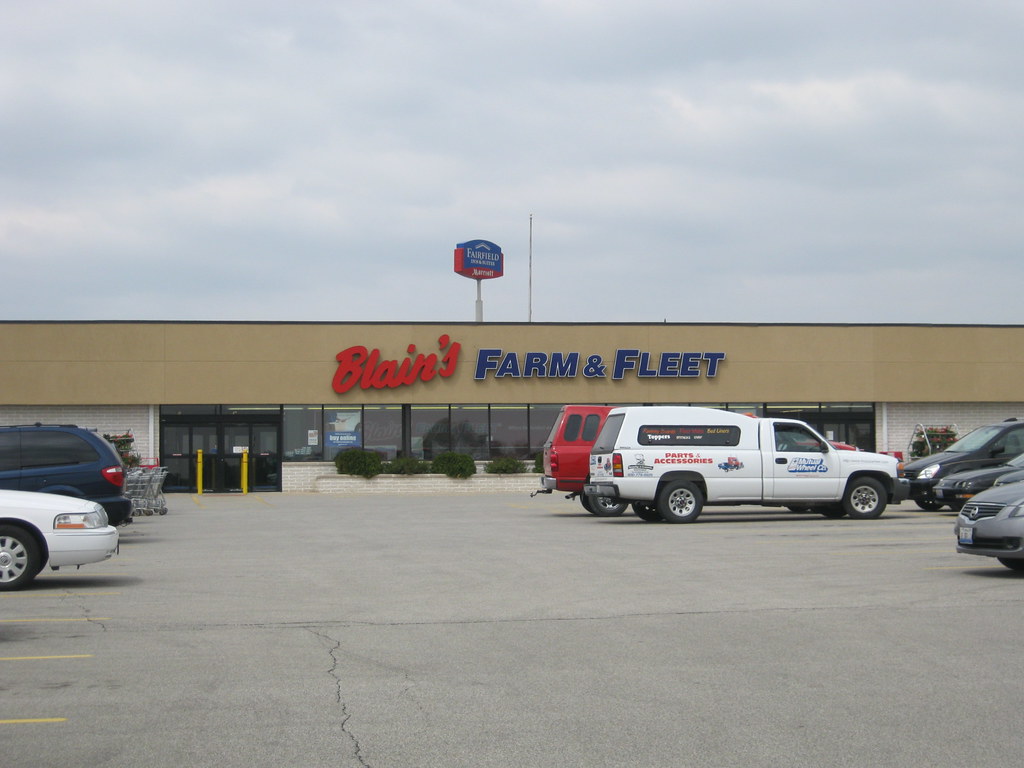 Farm & Fleet Blaine's Farm and Fleet. Bloomington Illinois