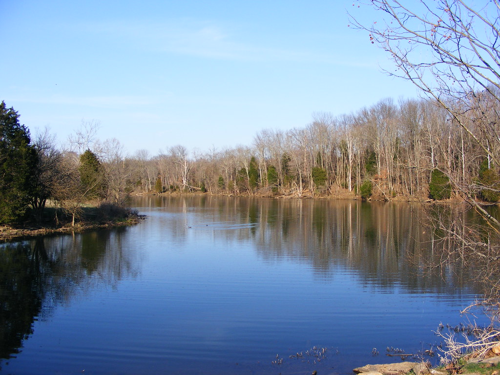 McNeely Lake Park v4 Louisville, Kentucky USA March 2010… M W