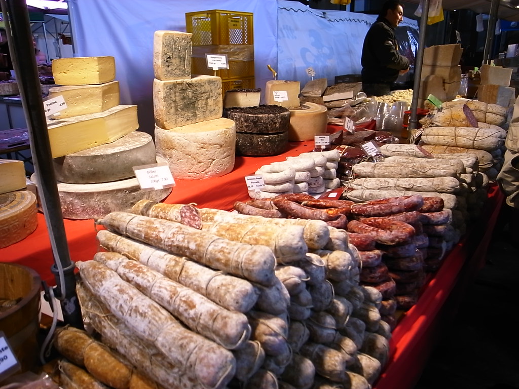 meats n cheeses Zurich Hauptbahnhof produce markets, Zuric… Flickr