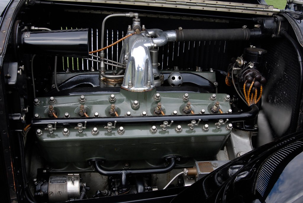 packard engine | V12 engine of a 1910s Packard. The engine s… | Flickr