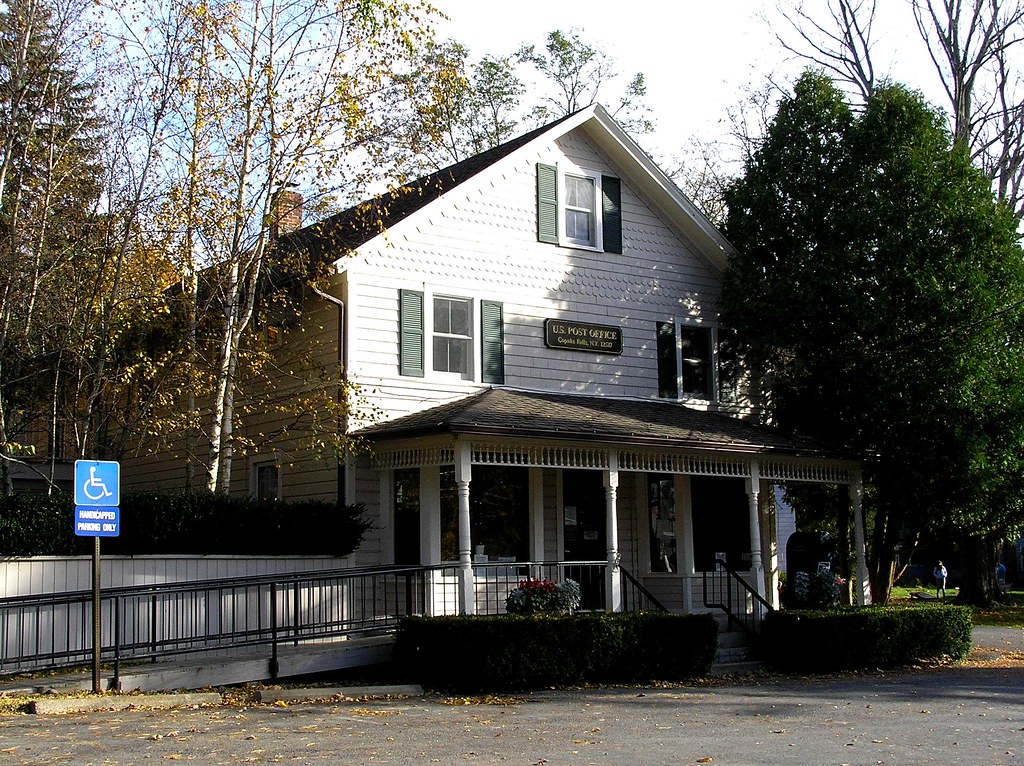 Copake Falls Post Office Some post offices look institutio… Flickr