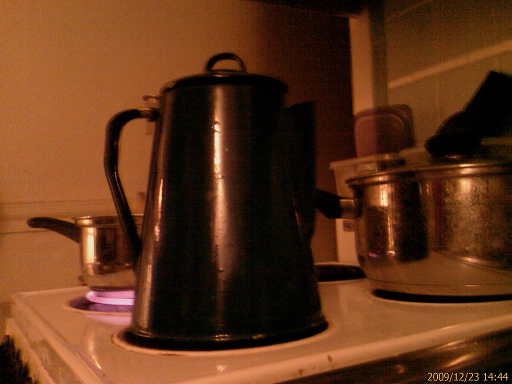 stove top percolator Old school coffee maker. Heh. Roscoe Ellis