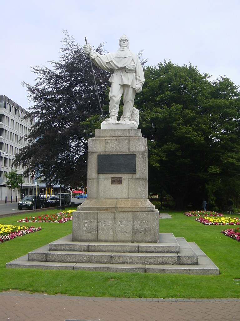 The Robert Falcon Scott statue, Christchurch, NZ It's here… Flickr