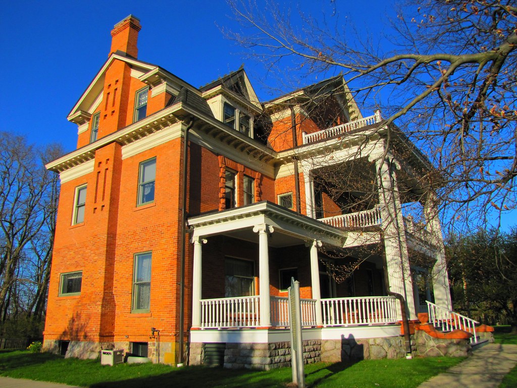 TurnerDodge Side View The TurnerDodge house in Lansing, … Flickr