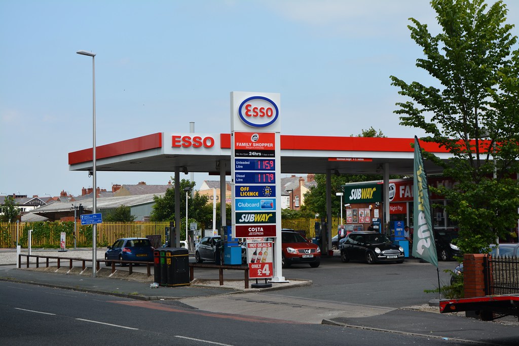 Esso, Collingwood Avenue Blackpool Lancashire 2015. Flickr