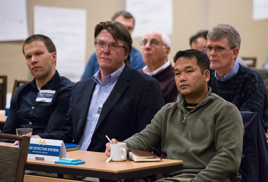 LabCorps Cohort 4 attendees December 8, 2016 Attendees … Flickr