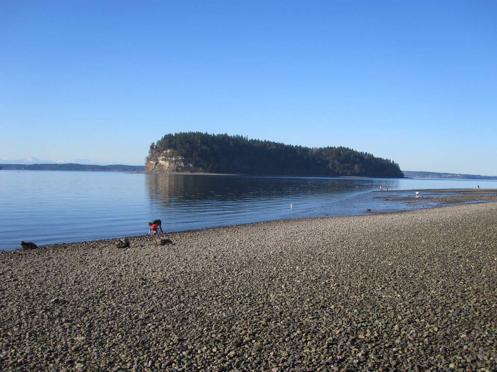 IMG_0637 According to Google Maps, this is Ketron island. Tom