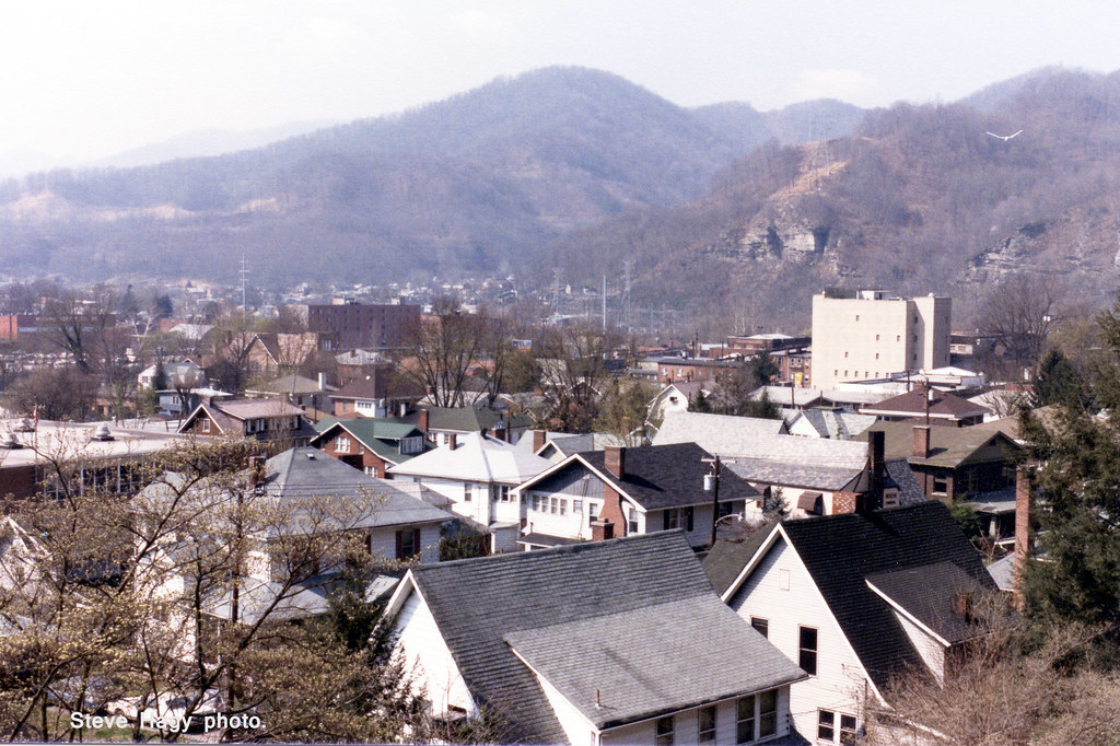 Harlan, Kentucky April 1985 Scenic Harlan in the Appalac… Flickr