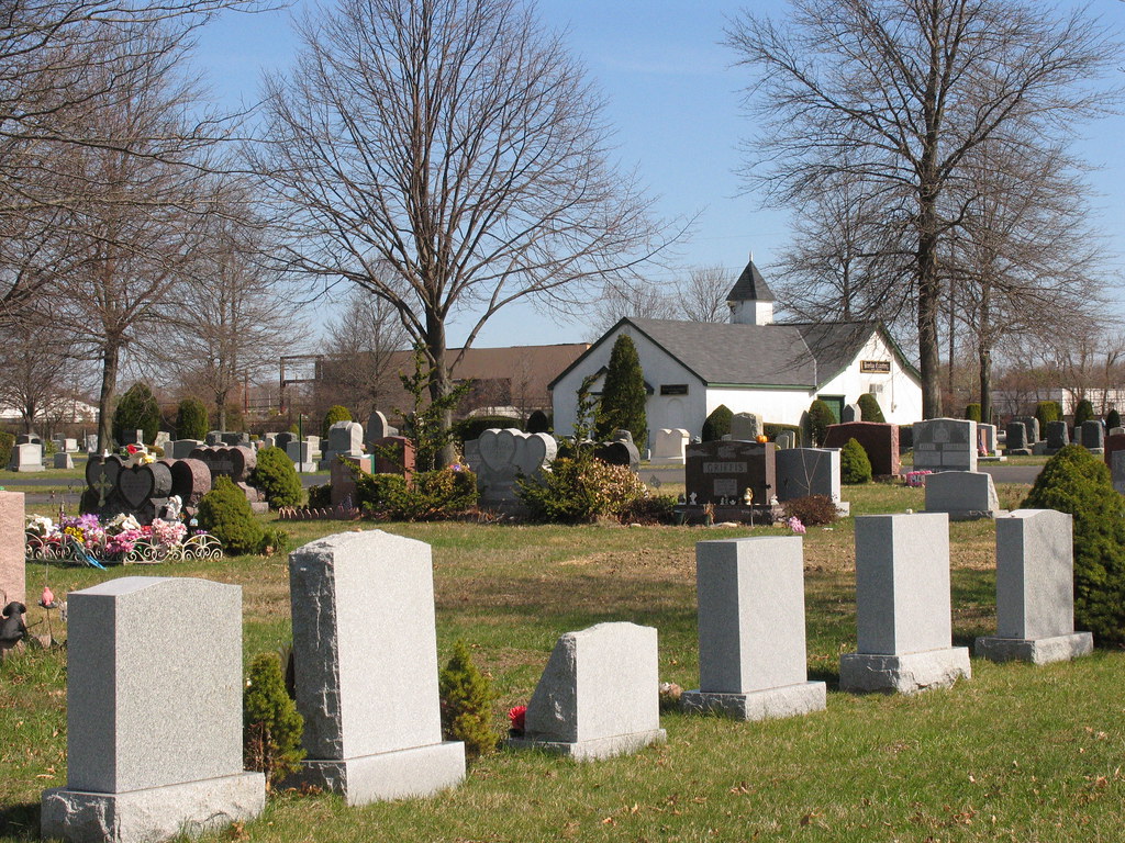 Breslau Cemetery (Lindenhurst) Breslau Cemetery (Lindenhur… Flickr