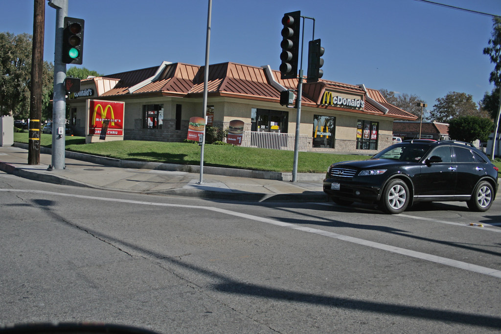 McDonald's Lakewood Gallitan Downey (California USA) Flickr