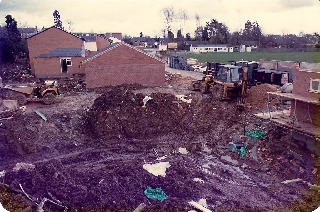 06 Leamington Cricket Club 5 April 1983 Warren Close… Flickr