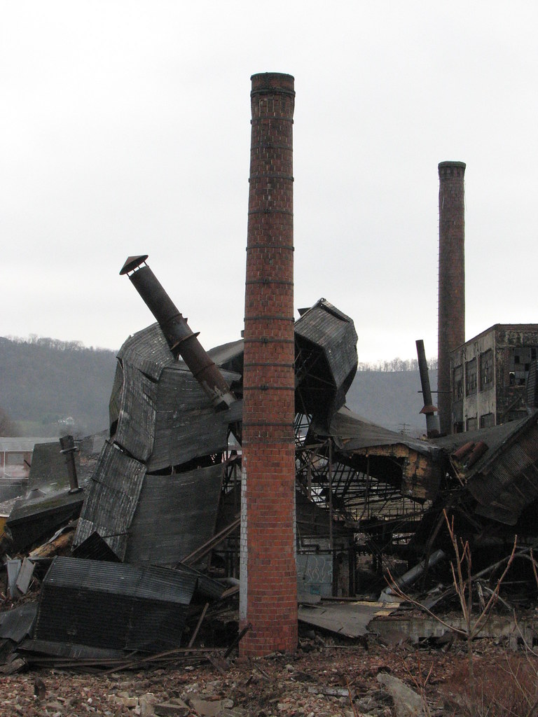 Fostoria Demolition Nov.24 2009 095 Ongoing demolition wor… Flickr