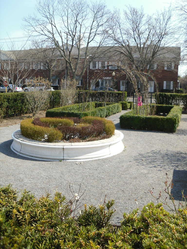 Babylon, New York Babylon, New York Doug Kerr Flickr