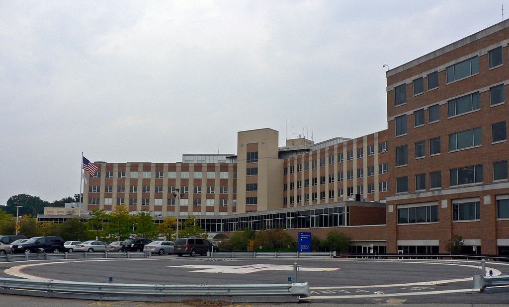 Livingston, NJ Saint Barnabas Hospital Heliport (08NJ) Flickr