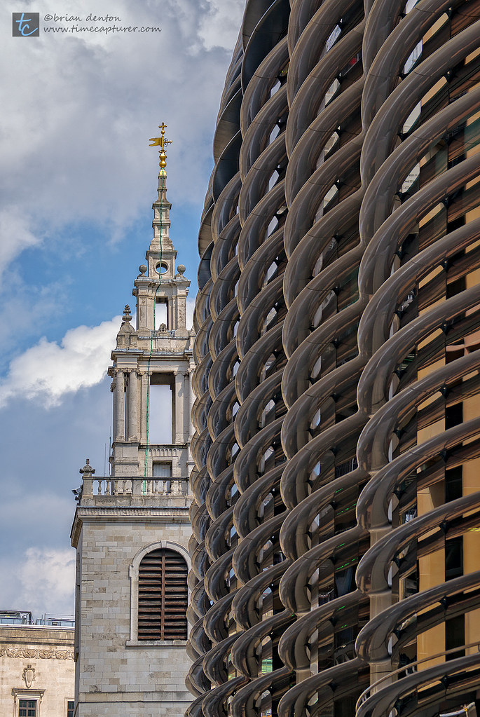 Invasion The new Walbrook Building on Cannon Street in Lon… Flickr