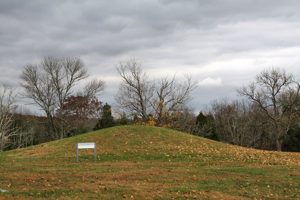 Burial Mound At Serpent Mound State Memorial bluebird218 Flickr