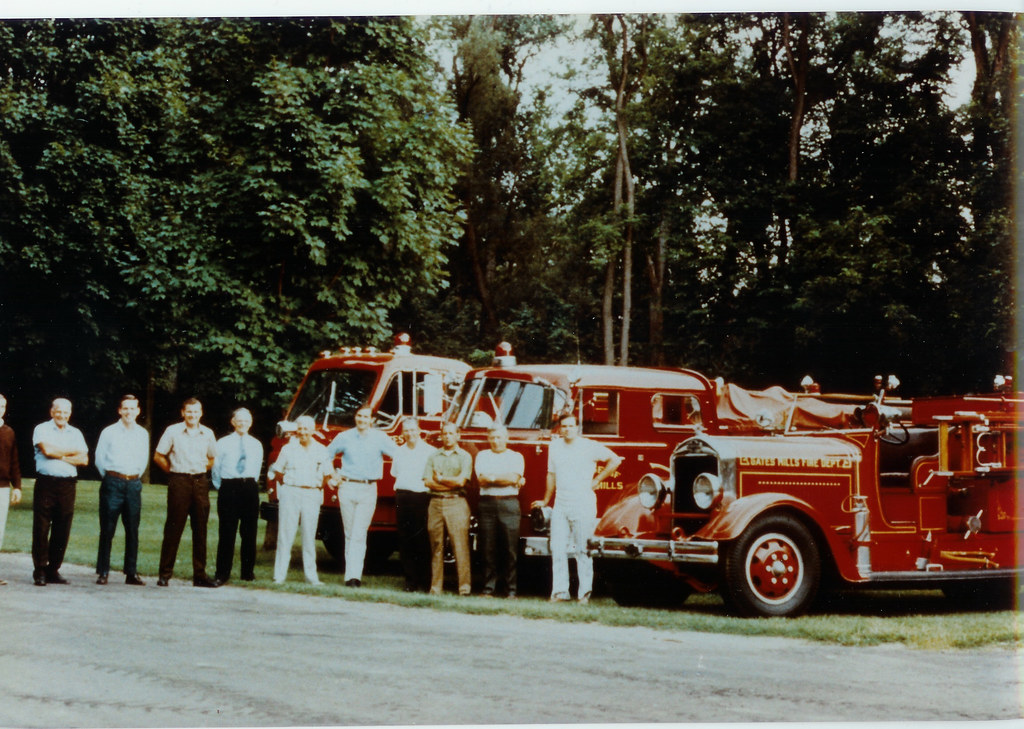 The Gates Mills Fire Department in 1969 A group shot of th… Flickr