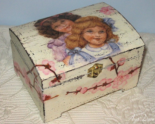 Romantic Box Agnieszka Radtke Flickr