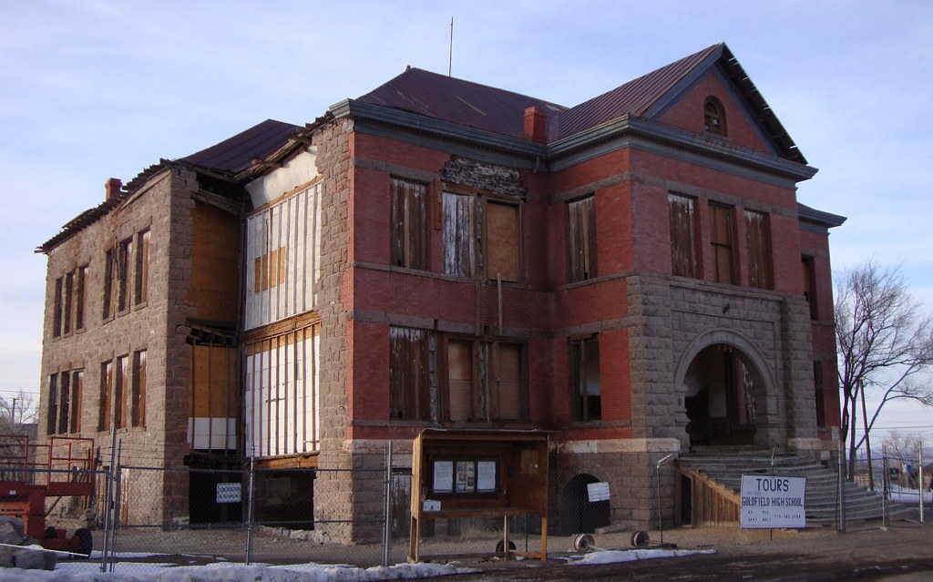 Old Goldfield High School (Goldfield, Nevada) This former … Flickr