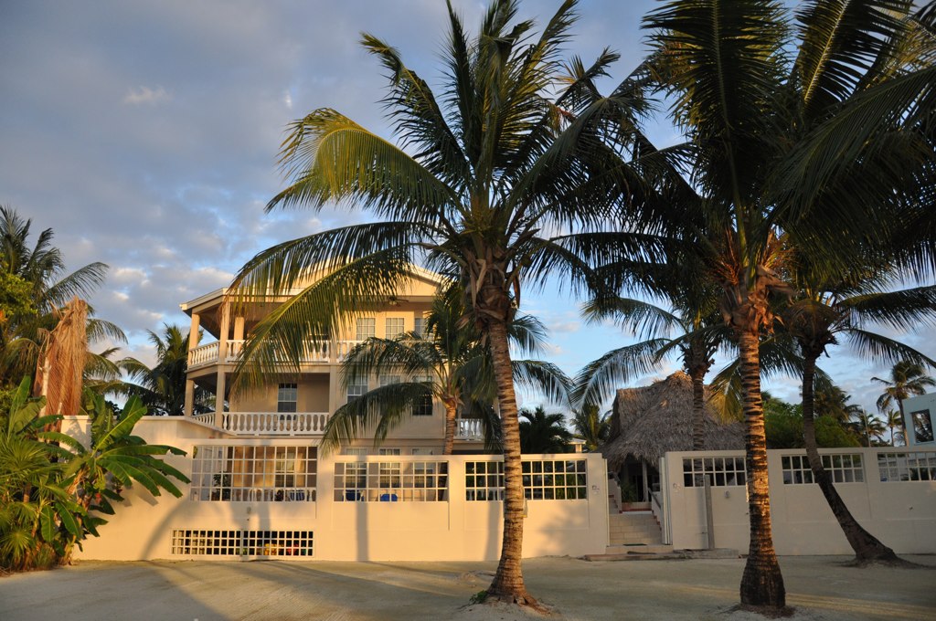 Cayes Caulker & Ambergris Flickr